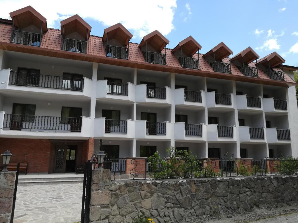 Hotel Iveria Abastumani Exterior foto